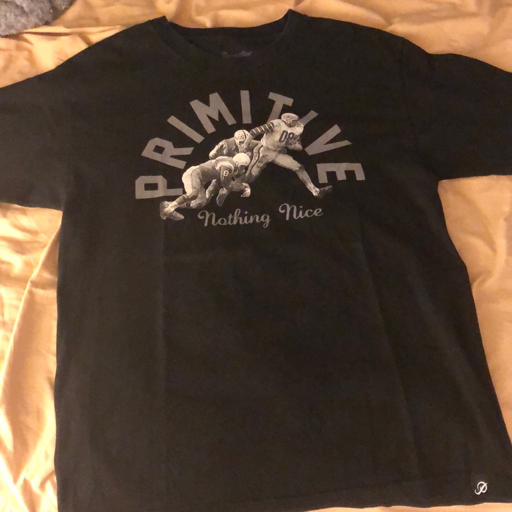 primitive M black shirt